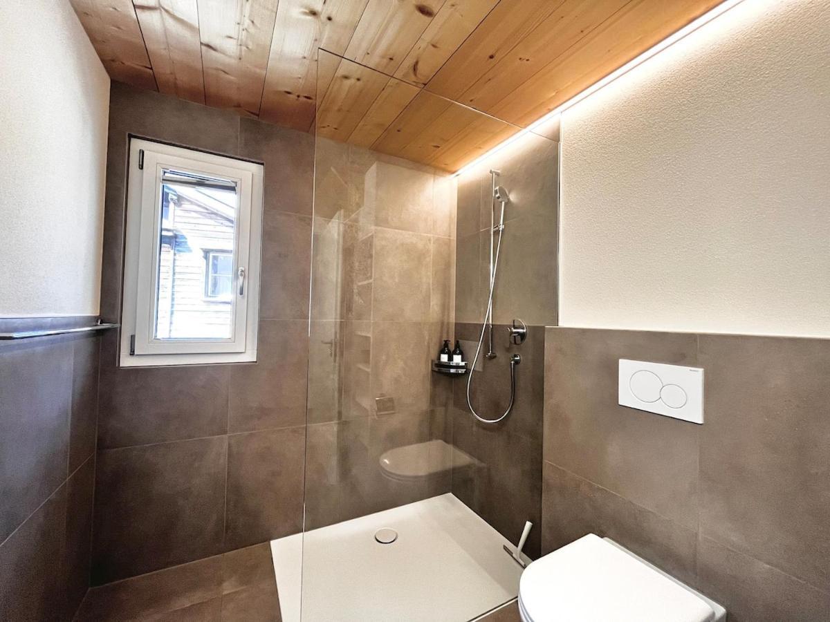 Beim Brunnen Apartment Gsteigwiler Екстериор снимка