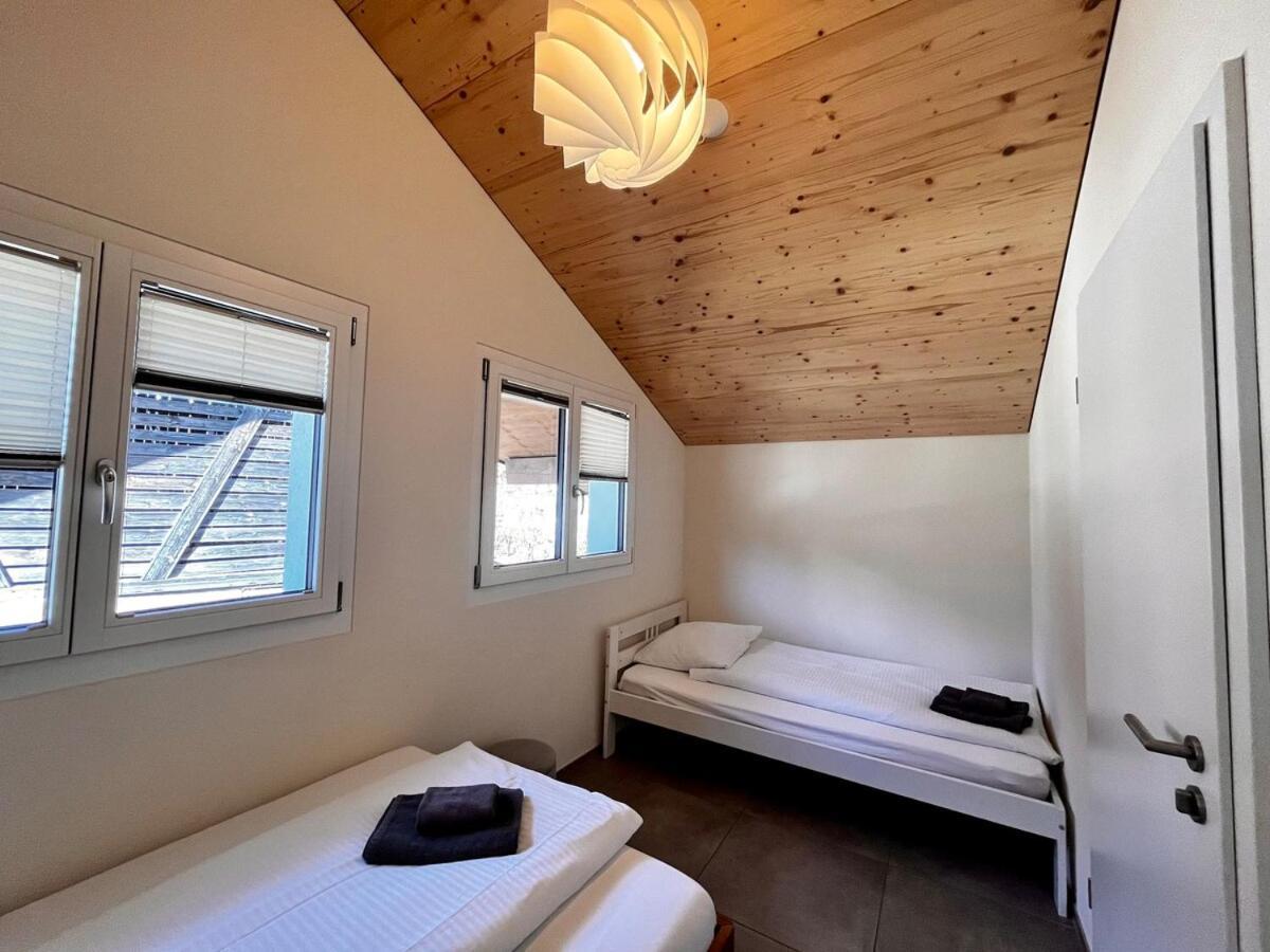 Beim Brunnen Apartment Gsteigwiler Екстериор снимка