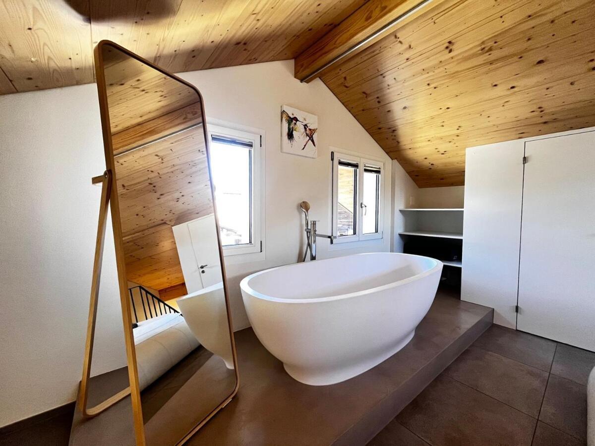 Beim Brunnen Apartment Gsteigwiler Екстериор снимка