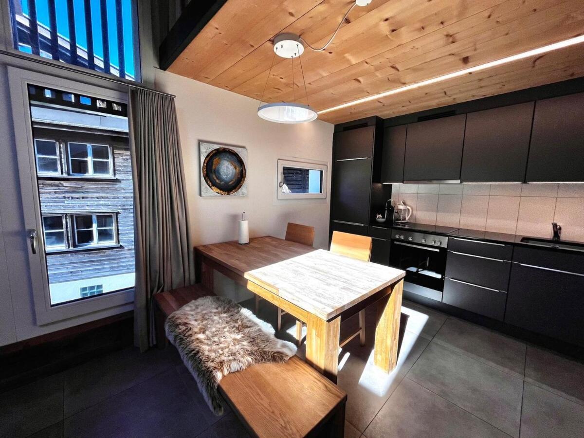 Beim Brunnen Apartment Gsteigwiler Екстериор снимка