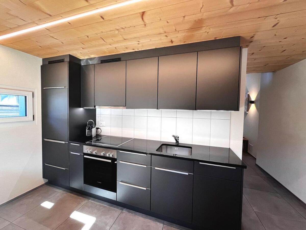 Beim Brunnen Apartment Gsteigwiler Екстериор снимка