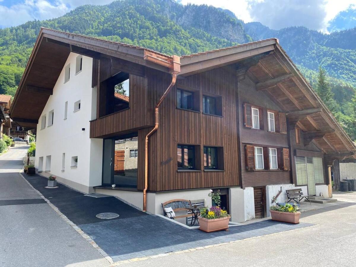 Beim Brunnen Apartment Gsteigwiler Екстериор снимка